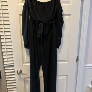 Black Fashion Nova Off the shoulder Jumper